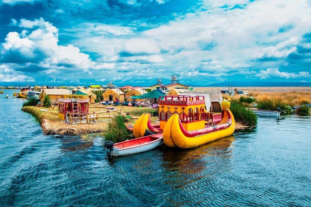 Islas flotantes de los Uros, Lago Titicaca, Puno Perú