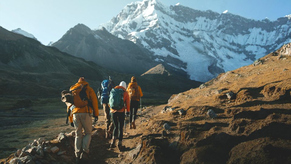 beneficios físicos del trekking
