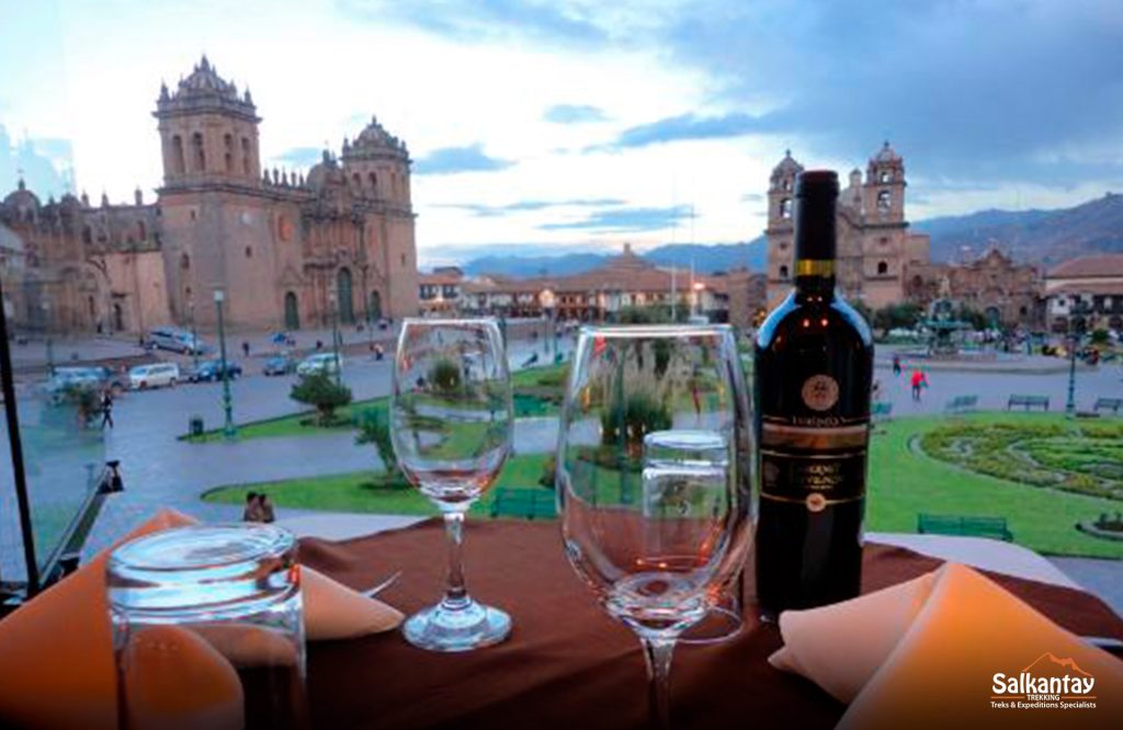 Restaurante en la Plaza de Armas Cusco