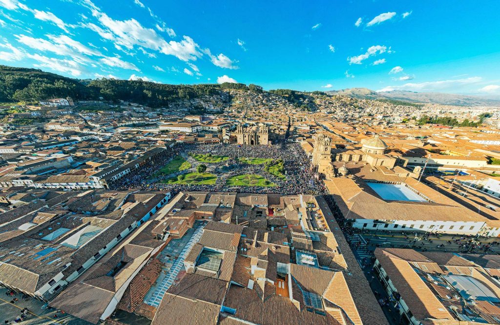 Festividad de todo Santos en la Plaza de armas del Cusco