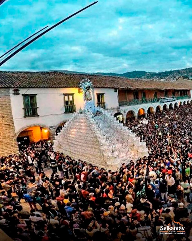 Ceremonias artísticas en Ayacucho