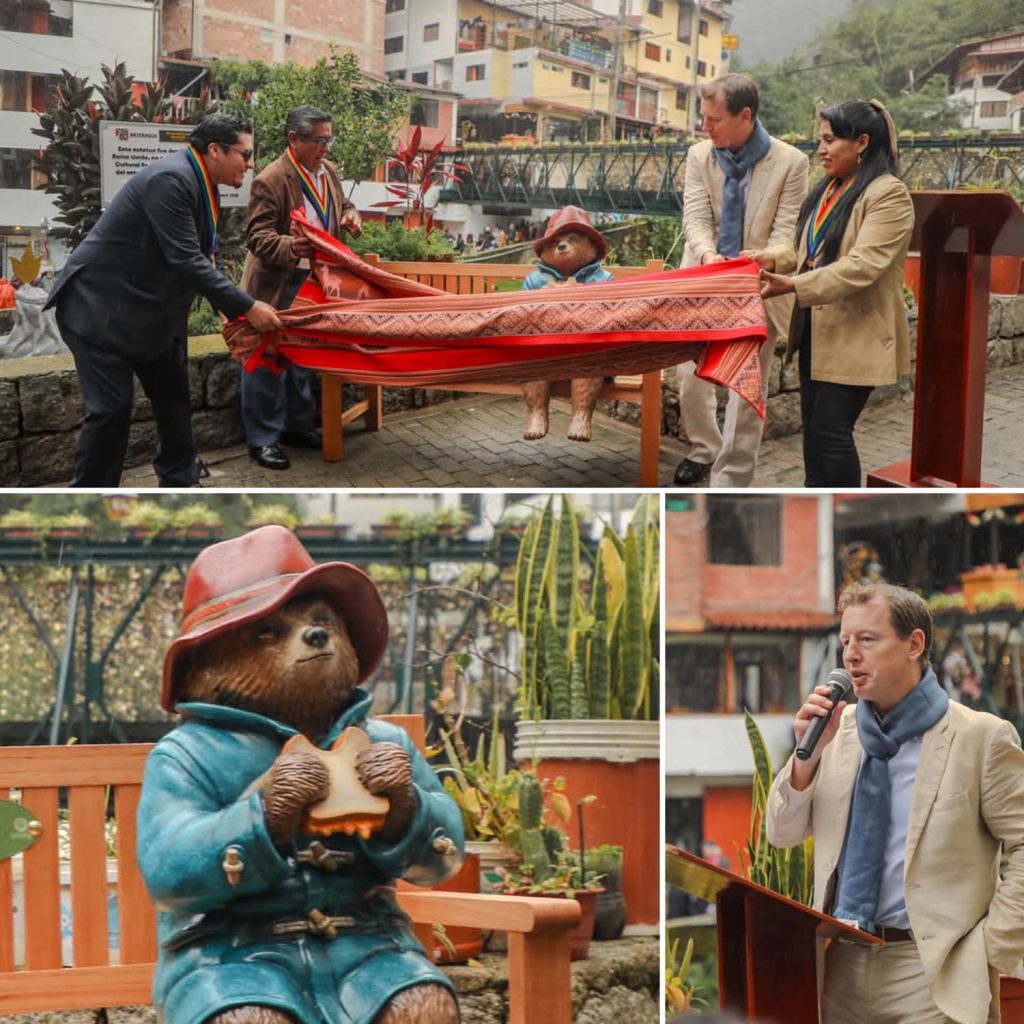 Paddington en Machu Picchu Pueblo | @GavinDCook