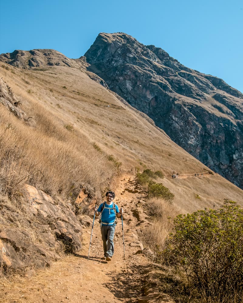 Turistas en la caminata hacia Choquequirao