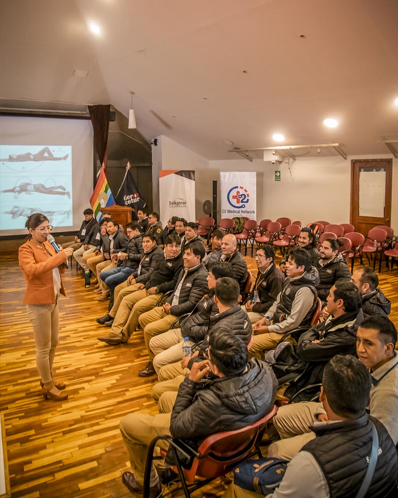 Capacitación de Primeros Auxilios de guias de turismo en alta montaña