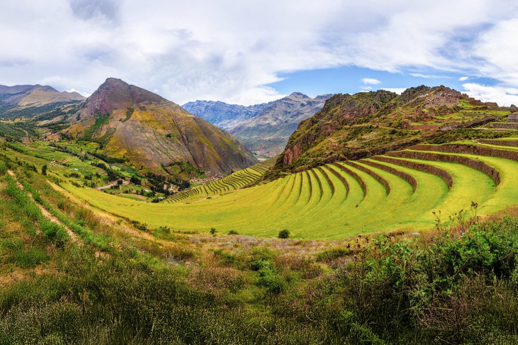 Vista panorámica de las terrazas del site arqueológico de Pisac