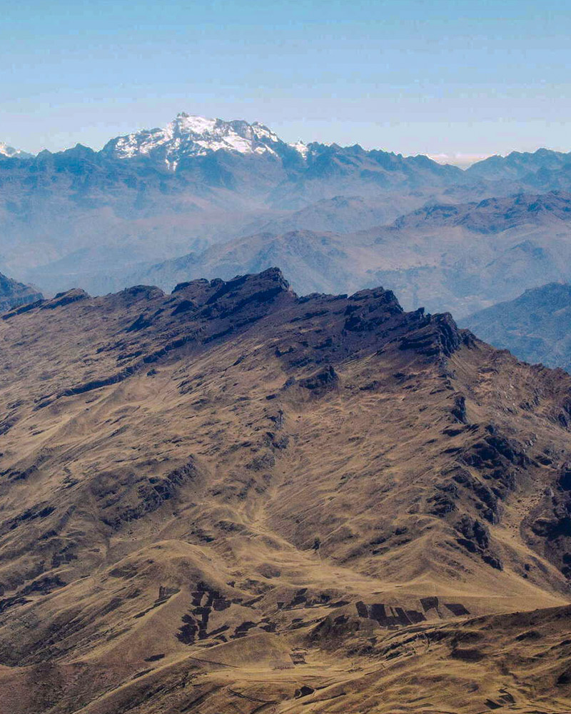Foto panoramica del apu Pachatusan en Cusco, Peru