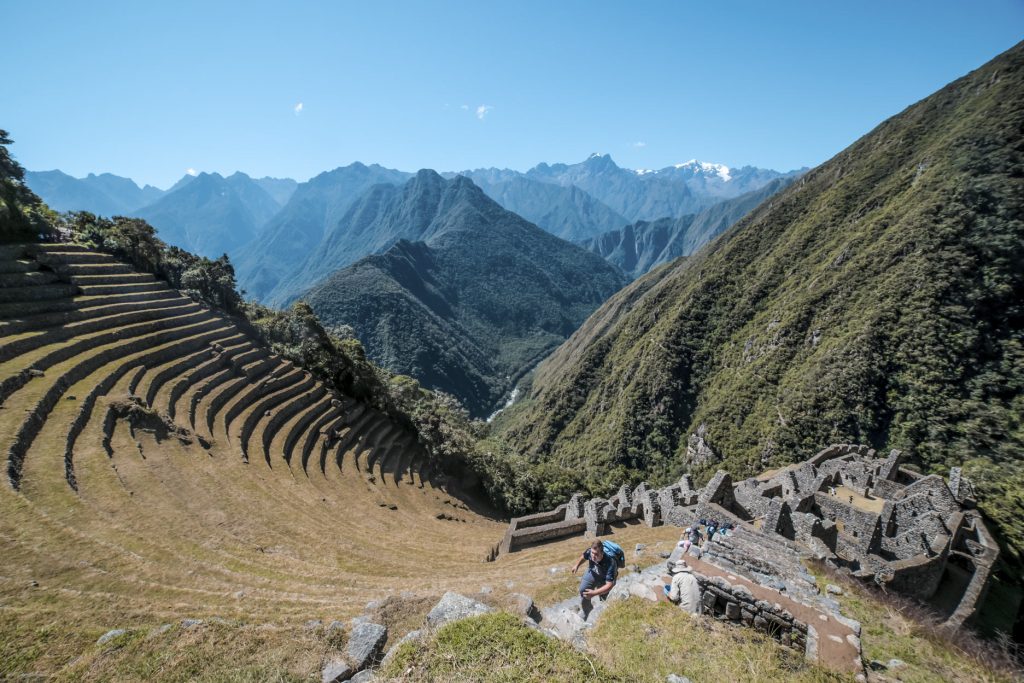 Impresionante vista del centro arqueológico de Wiñay Wayna.