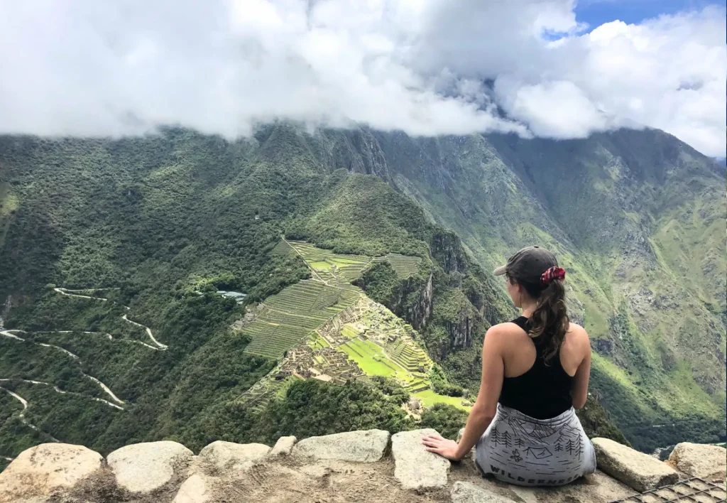 Vista panorámica desde la montaña Huayna Picchu en el circuito 3 de los boletos a Machu Picchu