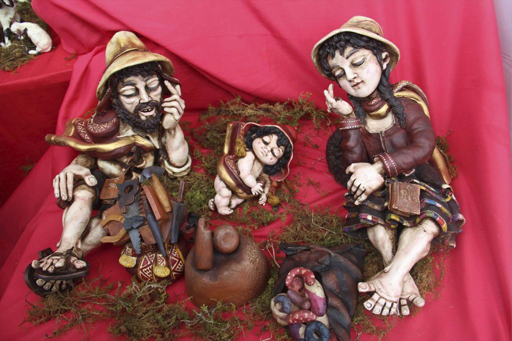 Artesanía representando el nacimiento andino en Cusco