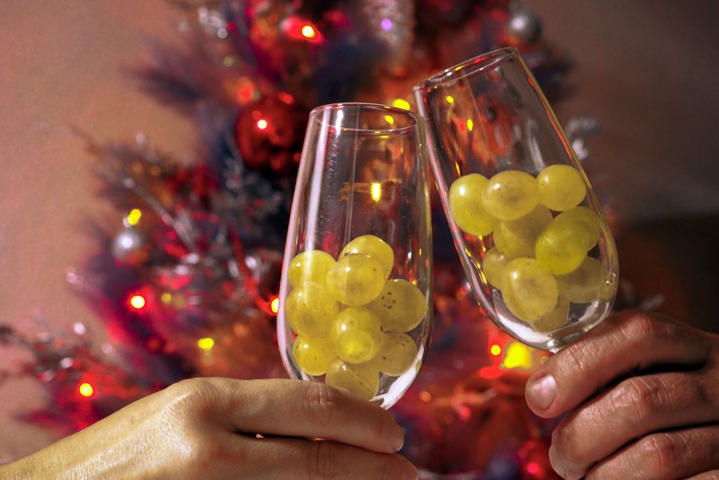 Doce uvas en año nuevo en Cusco