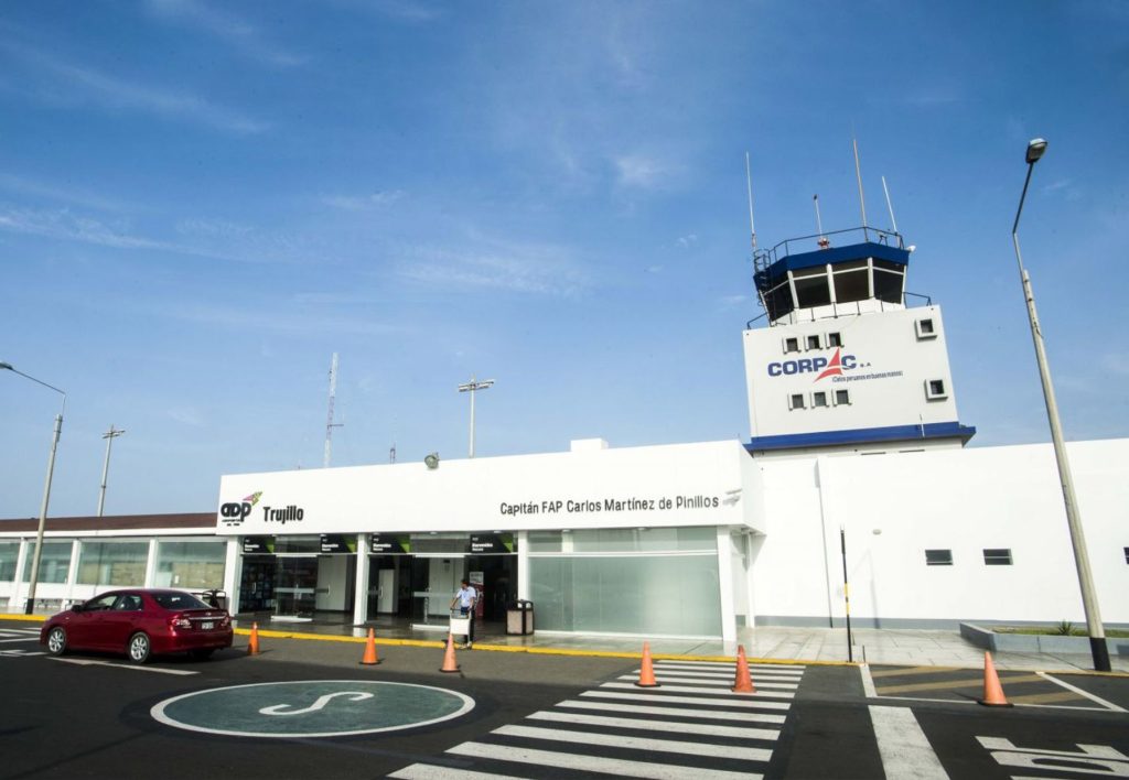 Aeropuerto Internacional Cap. FAP Carlos Martínez de Pinillos de Trujillo