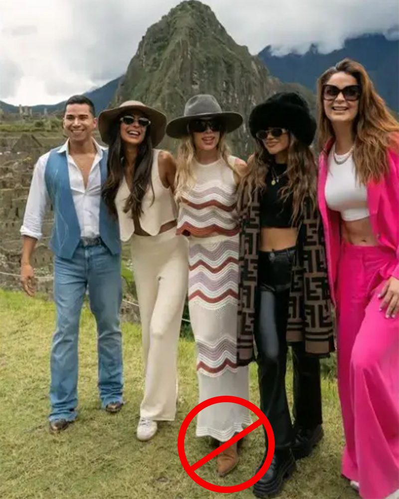 Turistas con tacones en Machu Picchu