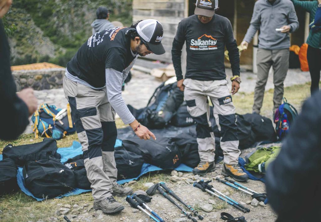 Equipo de alquiler para la Caminata Salkantay