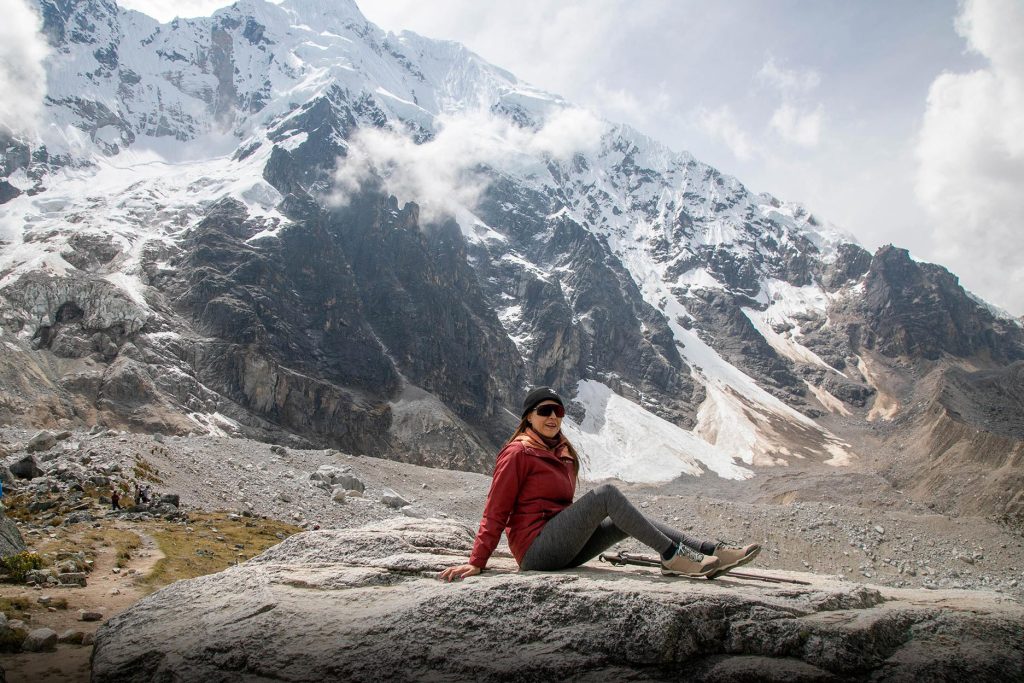 Turista en el Camino del Salkantay