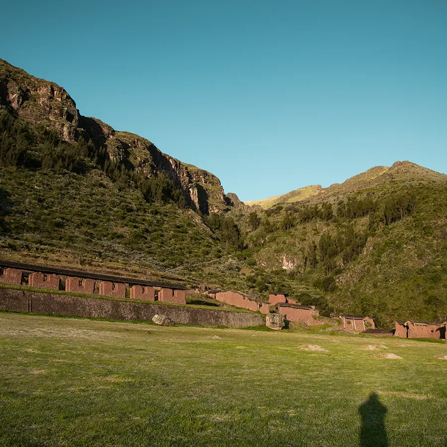 Sitio arqueológico Huchuy Qosqo en el Valle Sagrado de los Incas