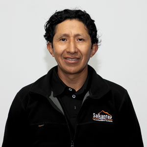 Carlos E. Ochante Huanccollucho, guía de turismo en Perú