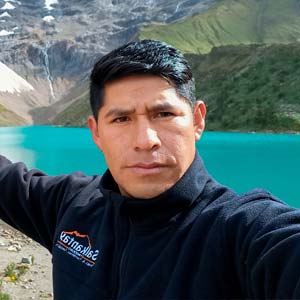 Rolando Saico Ccorahua, guía de turismo en Perú