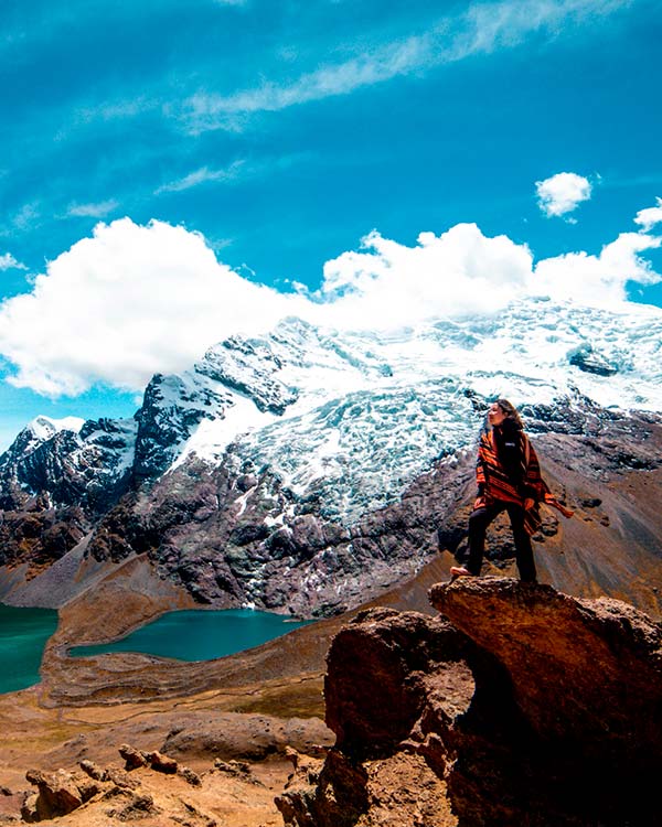 Paso Puka, Vista panorámica de la montaña Ausangate