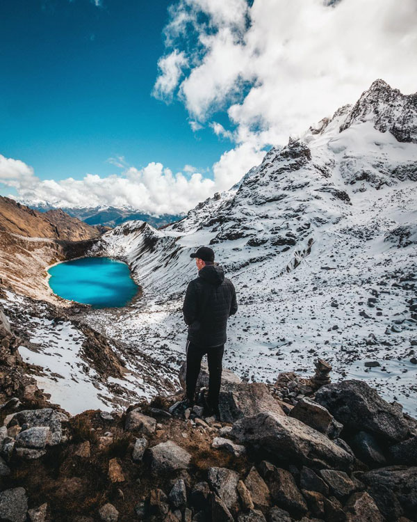 Laguna del paso Salkantay en el Camino Salkantay a Machu Picchu