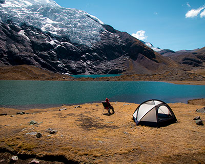 Nuestro campamento Hatun Pukaqocha ubicado a 4,500 m / 14,764 pies.
