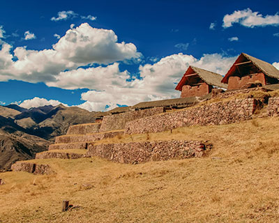 Explora el Sitio Único y Remoto de Huchuy Qosqo