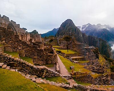 Grandes construcciones parte de la Ciudadela Inca de Machu Picchu
