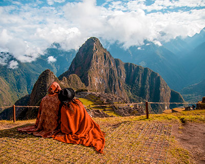 Sintiendo la increíble energía que emite Machu Picchu cuando ingresas por primera vez.