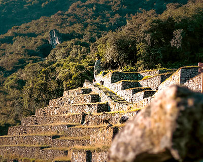 Altura Machu Picchu 2.430 m / 7,972 pies