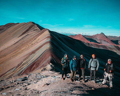 Acércate a la Montaña Arcoíris de Cusco