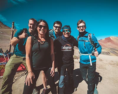 Pasajeros Felices de Salkantay Trekking en Vinicunca