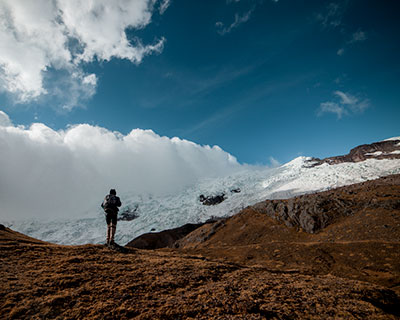 Paso Ausangate (4.750 m / 15.584 pies). A partir de ahí, la inmensidad de las montañas definitivamente superará todas tus expectativas.