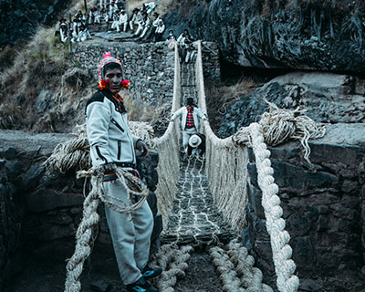 El único puente inca que queda ubicado en Qeswachaka